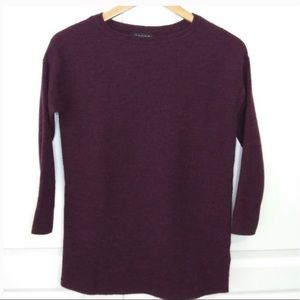 tahari sweater